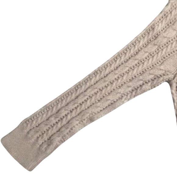 American Eagle Sweater, Size XS - Picture 5 of 6